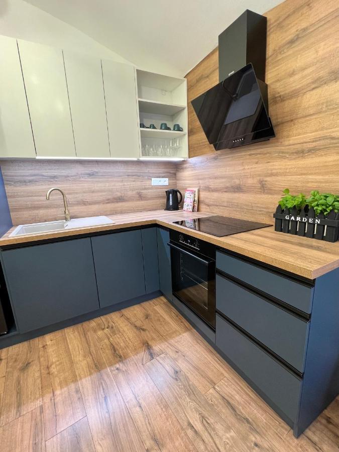 באנסקה ביסטריצה Apartment R&L Lazovna Apt 1 - Old Town And Parking מראה חיצוני תמונה
