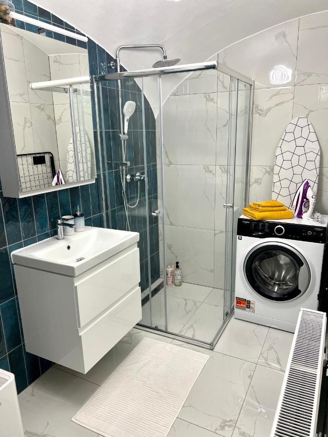 באנסקה ביסטריצה Apartment R&L Lazovna Apt 1 - Old Town And Parking מראה חיצוני תמונה